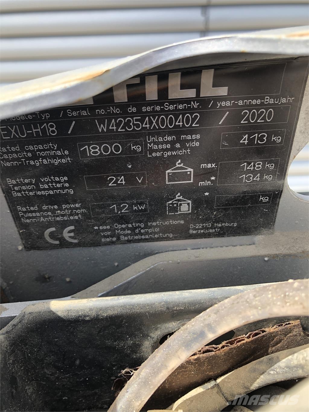 Still EXU-H 18 Järelkäidavad virnastajad