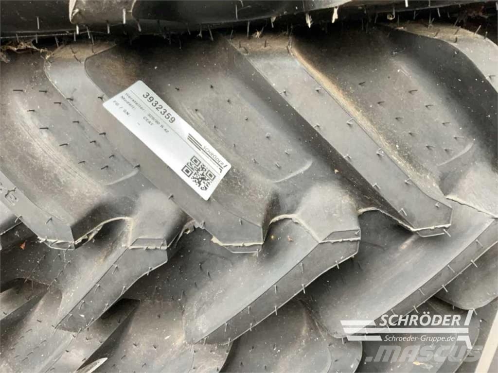 Fendt PFLEGERÄDER 2X 320/90 R 42 CEAT Dual wheels