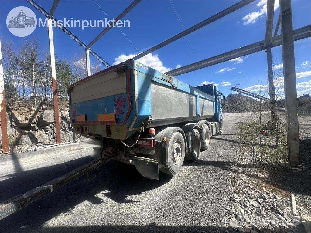 Volvo FH 8*4 Tipper trucks