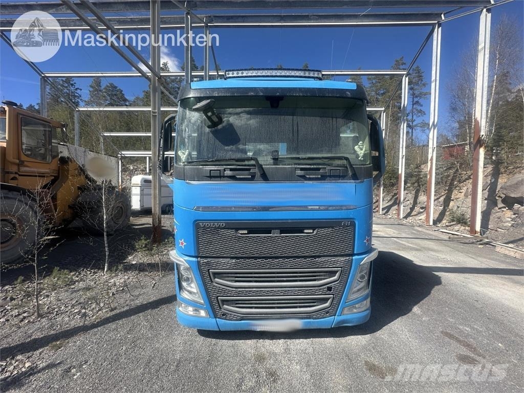 Volvo FH 8*4 Tipper trucks