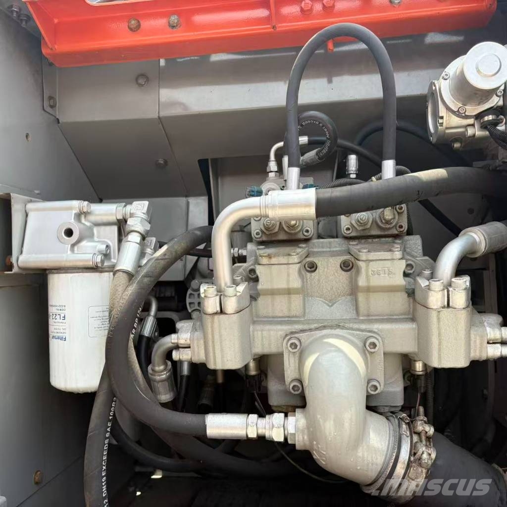Hitachi ZX 200 LC 履带挖掘机