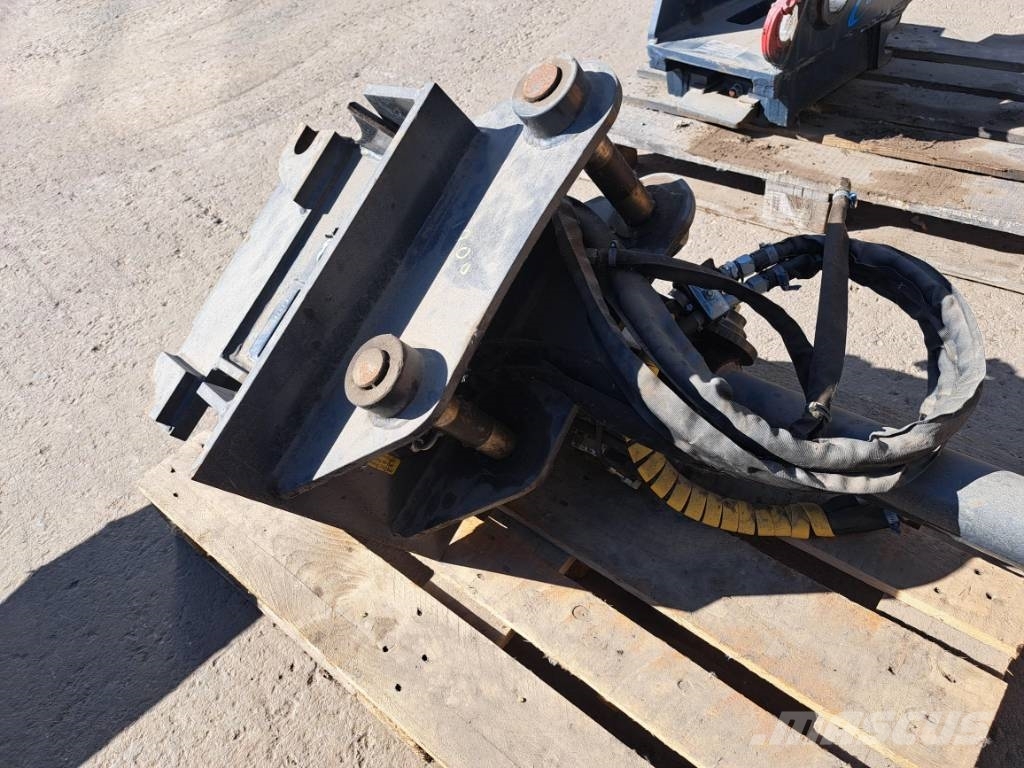 PMC Kallistuva Liitin S45 + Hydr S60 liitin Quick connectors