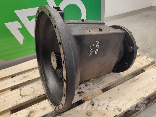 Valtra T 151 (WTB029250-1) portal axle Váltók