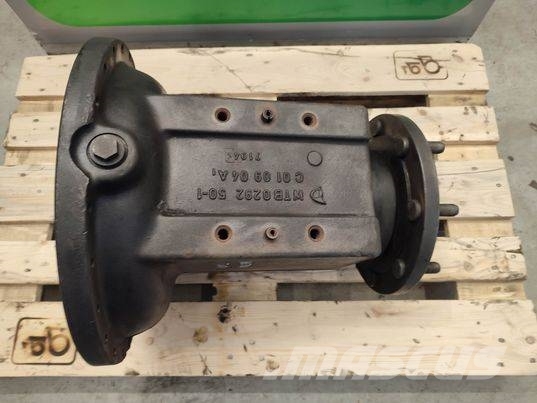 Valtra T 151 (WTB029250-1) portal axle Váltók