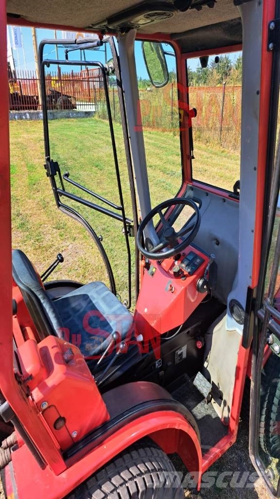 Antonio Carraro Tigretrac HST Tractors