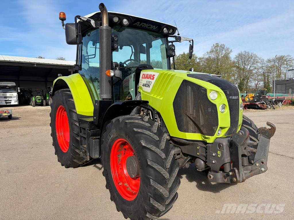 CLAAS Arion 530 Hexashift الجرارات