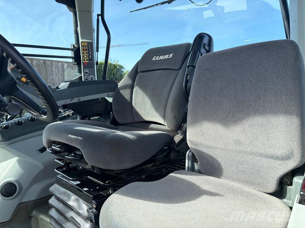 CLAAS Arion 530 Hexashift الجرارات