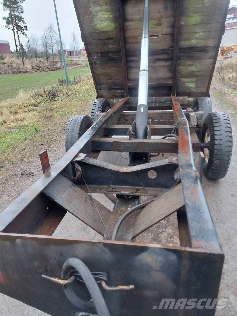 Kippikärry Telillä Tipper trailers