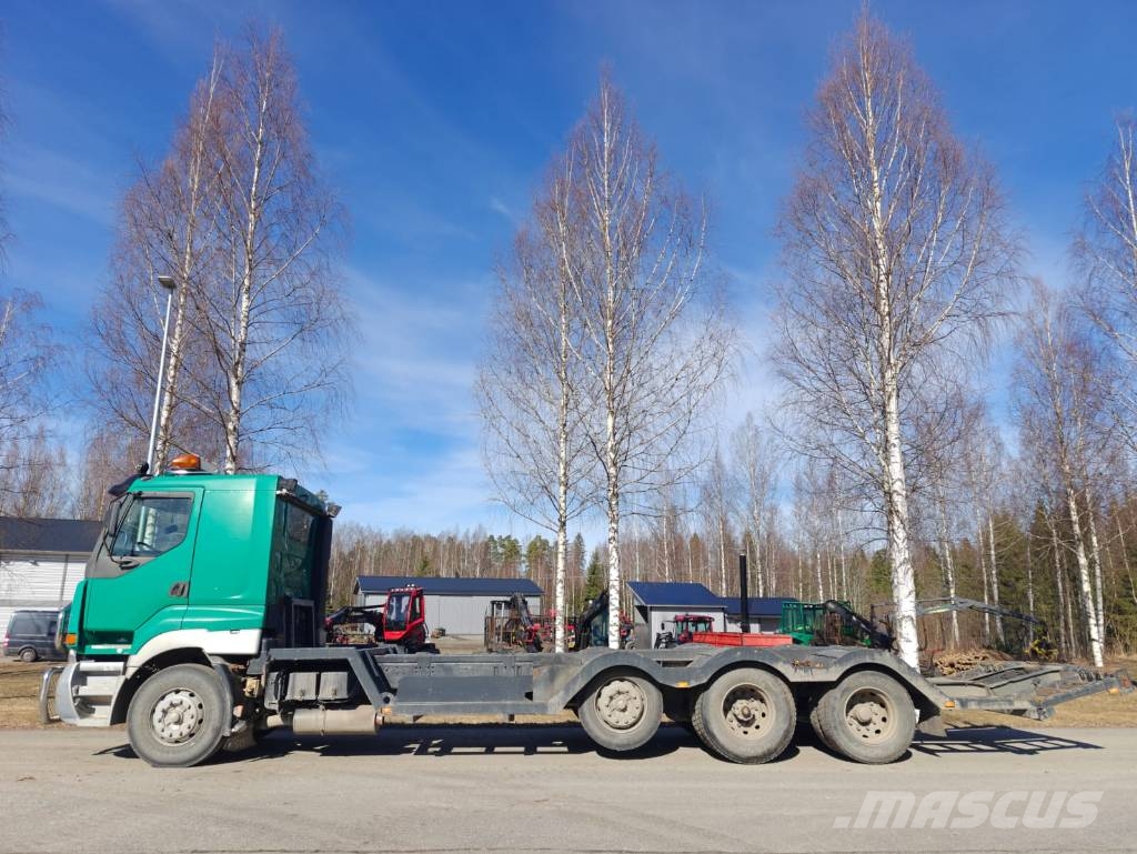 Sisu E12 Camiones de transporte de maquinaria forestal