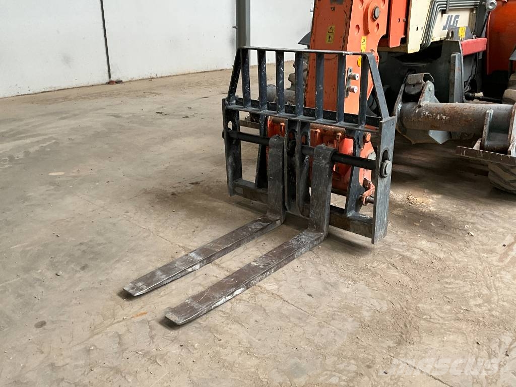 JLG 3512 Τηλεσκοπικοί ανυψωτές