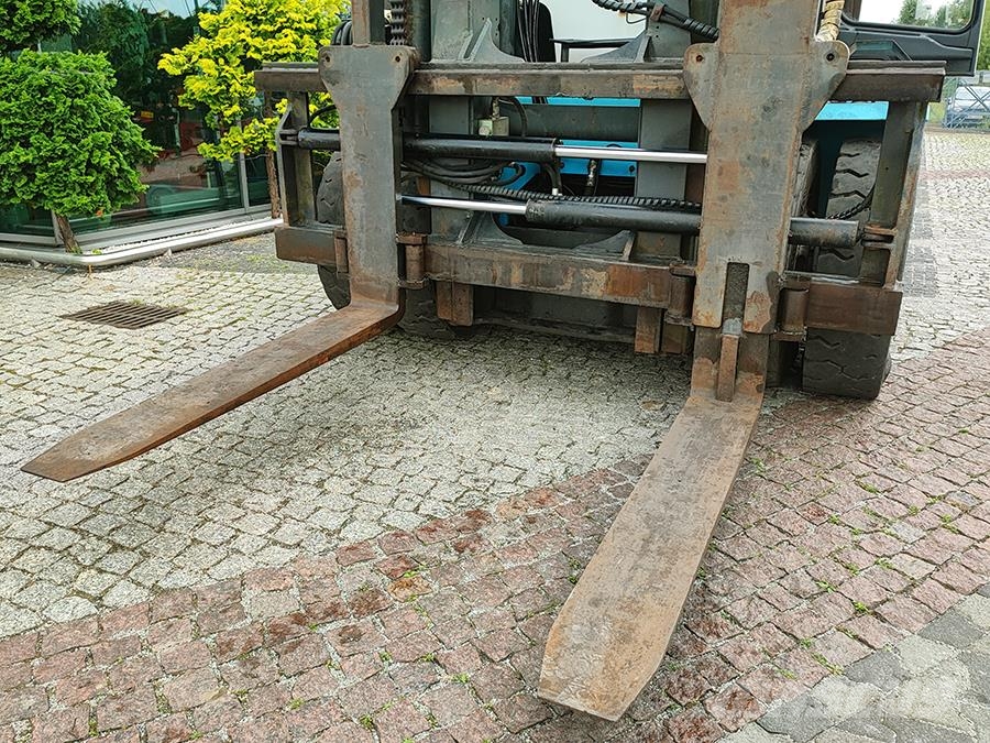 SMV Konecranes SMV 12-600B Diesel forklifts