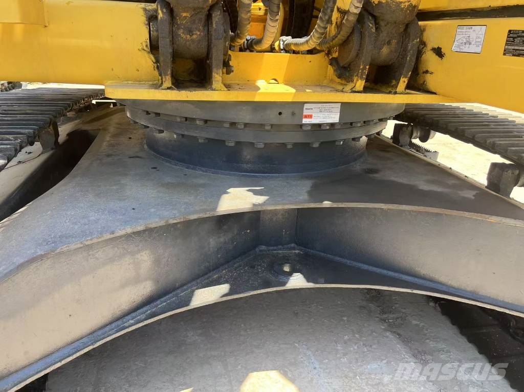 Komatsu 220 Escavadeiras de esteiras