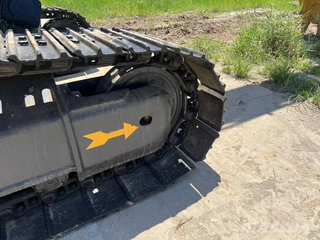 Komatsu 220 Escavadeiras de esteiras