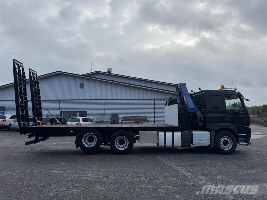 Volvo FM 6X2 クレーントラック、ユニック車