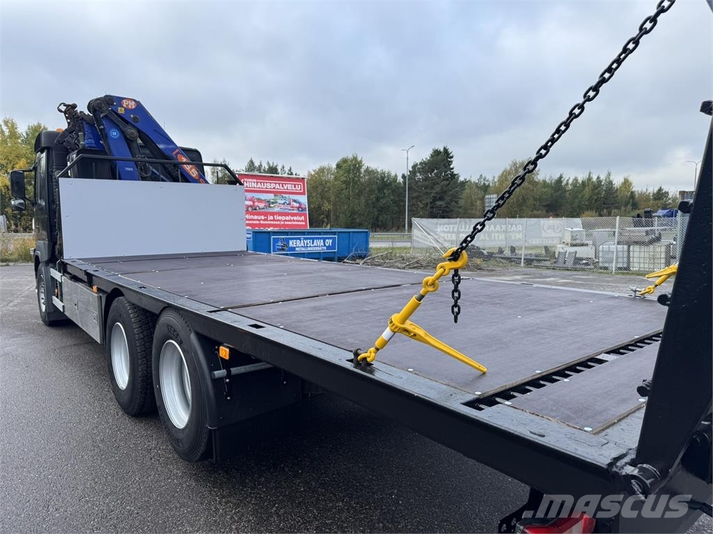 Volvo FM 6X2 クレーントラック、ユニック車