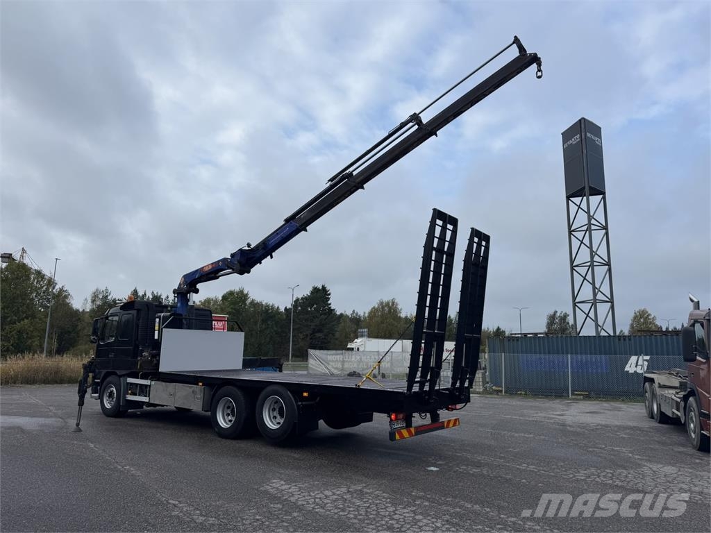 Volvo FM 6X2 クレーントラック、ユニック車