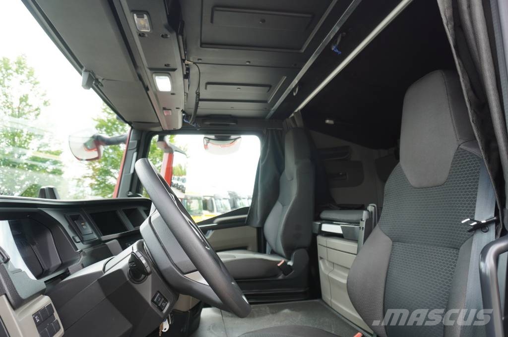 MAN TGS 18.440 4x2 LL SA / 2025 / 170 tho. km / LOHR Prime Movers