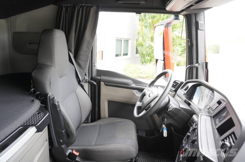MAN TGS 18.440 4x2 LL SA / 2025 / 170 tho. km / LOHR Prime Movers