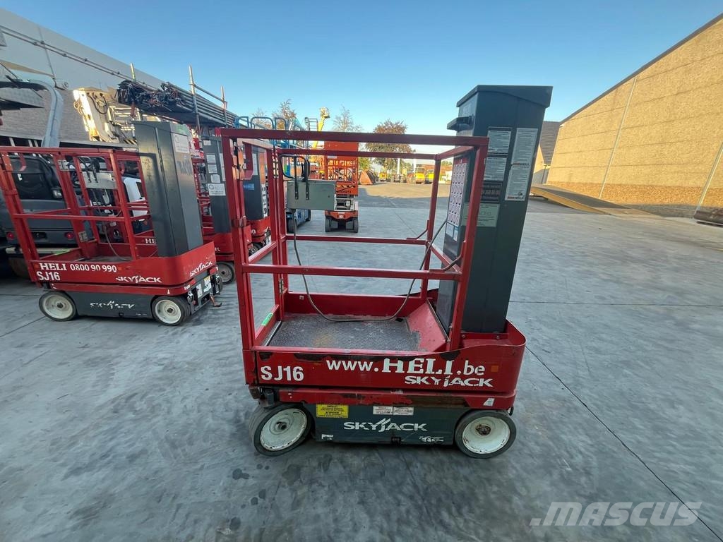 SkyJack SJ16 SJ16 Teleskopske podizne platforme