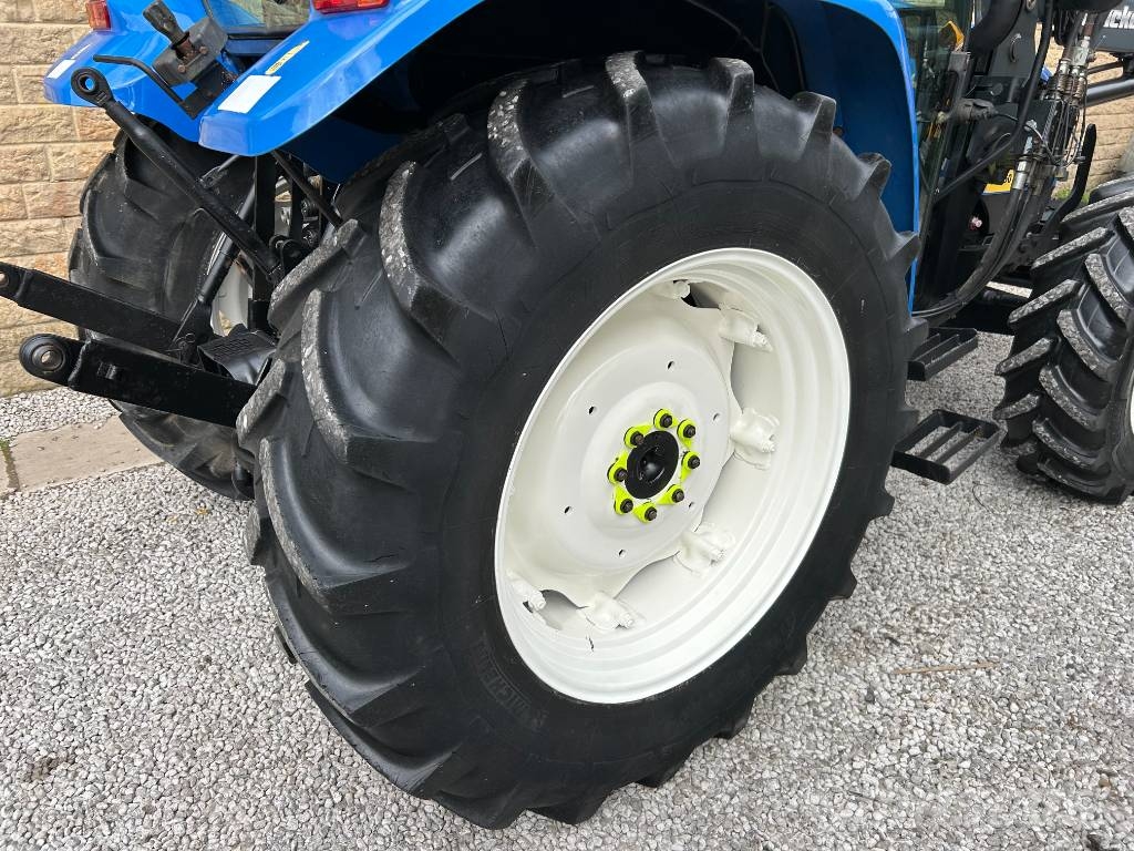 New Holland T5050 Tractoren