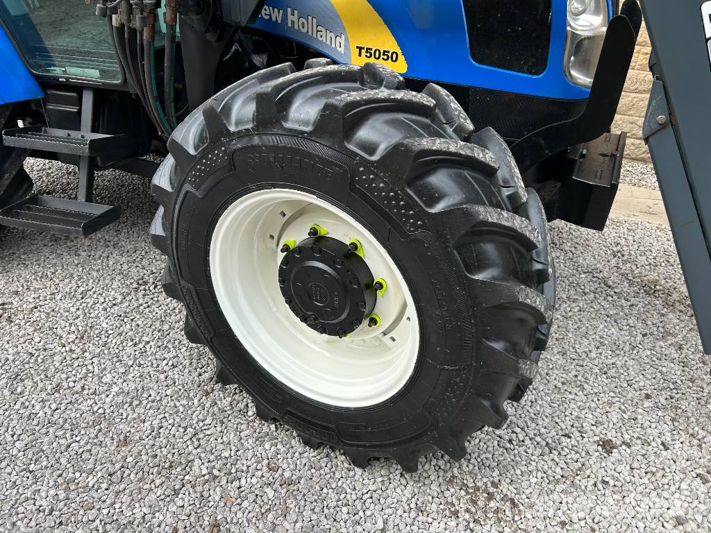 New Holland T5050 Tractoren