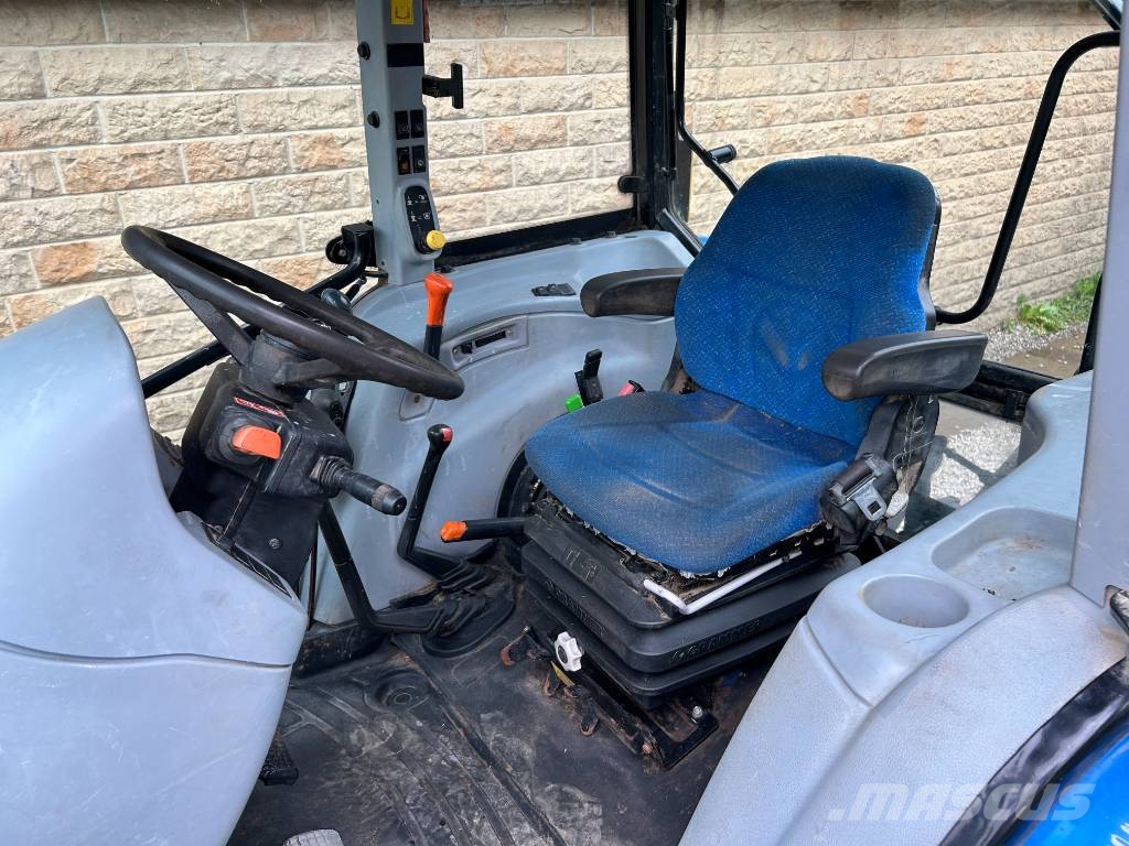 New Holland T5050 Tractoren