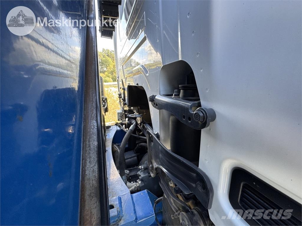 Scania P320B6X2*4NB 크레인 트럭