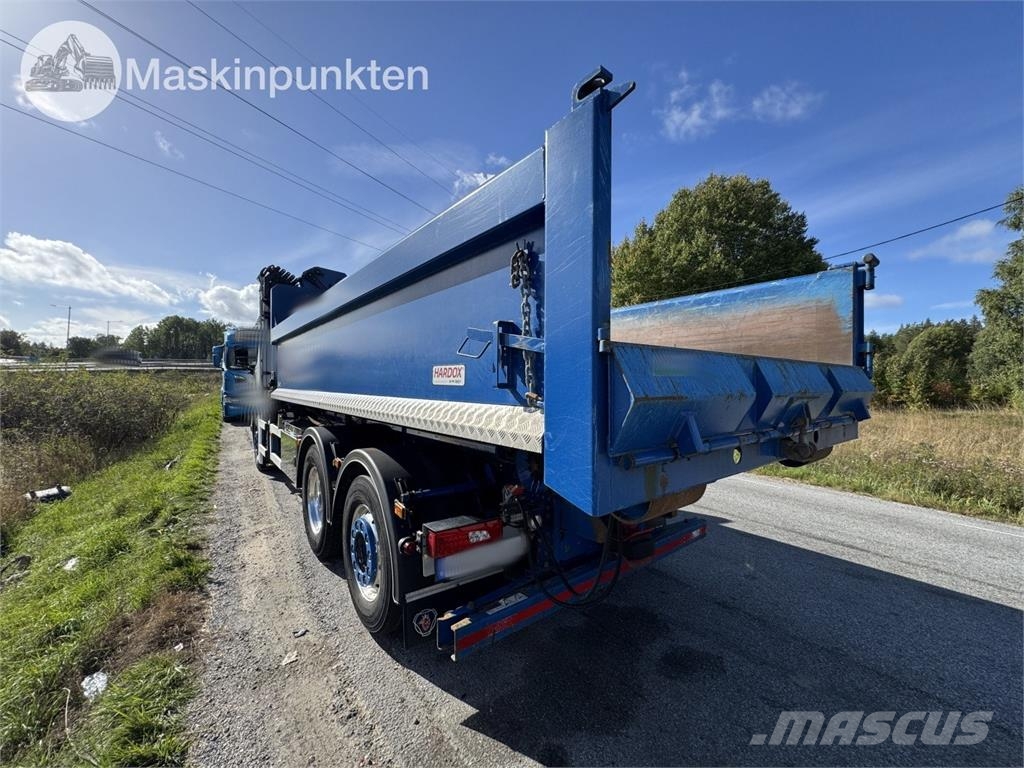 Scania P320B6X2*4NB 크레인 트럭