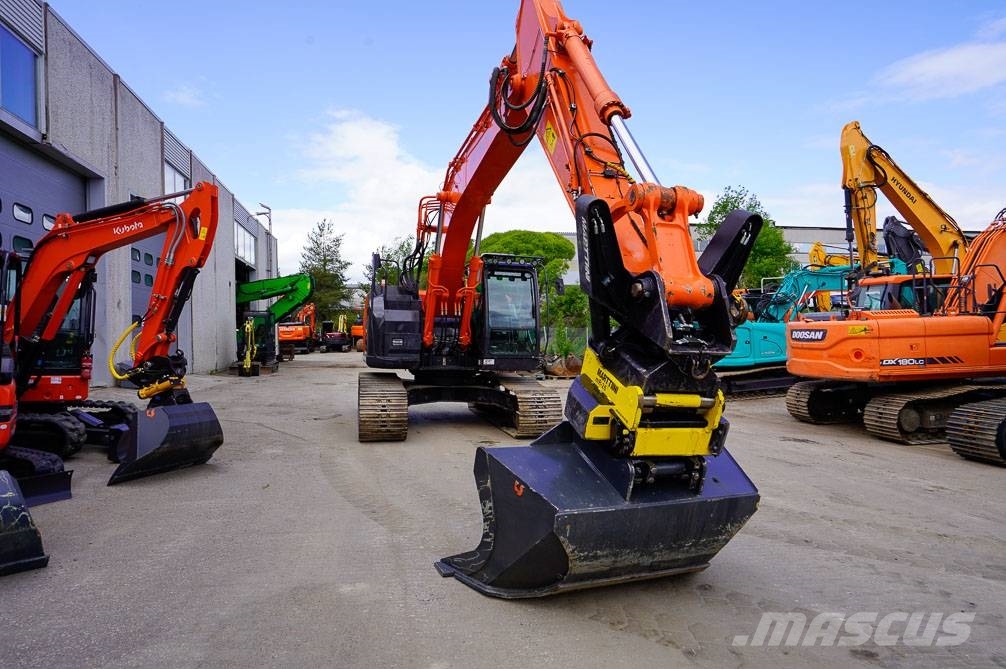 Hitachi ZX225USLC-5B MARTTIINILLA Excavadoras sobre orugas