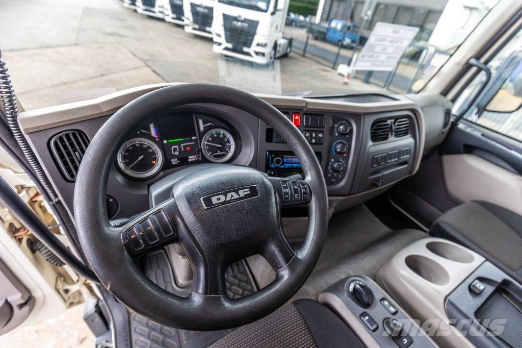 DAF LF55 250+CHEREAU+THERMO KING+DHOLLANDIA 1.5T Camiones con temperatura controlada