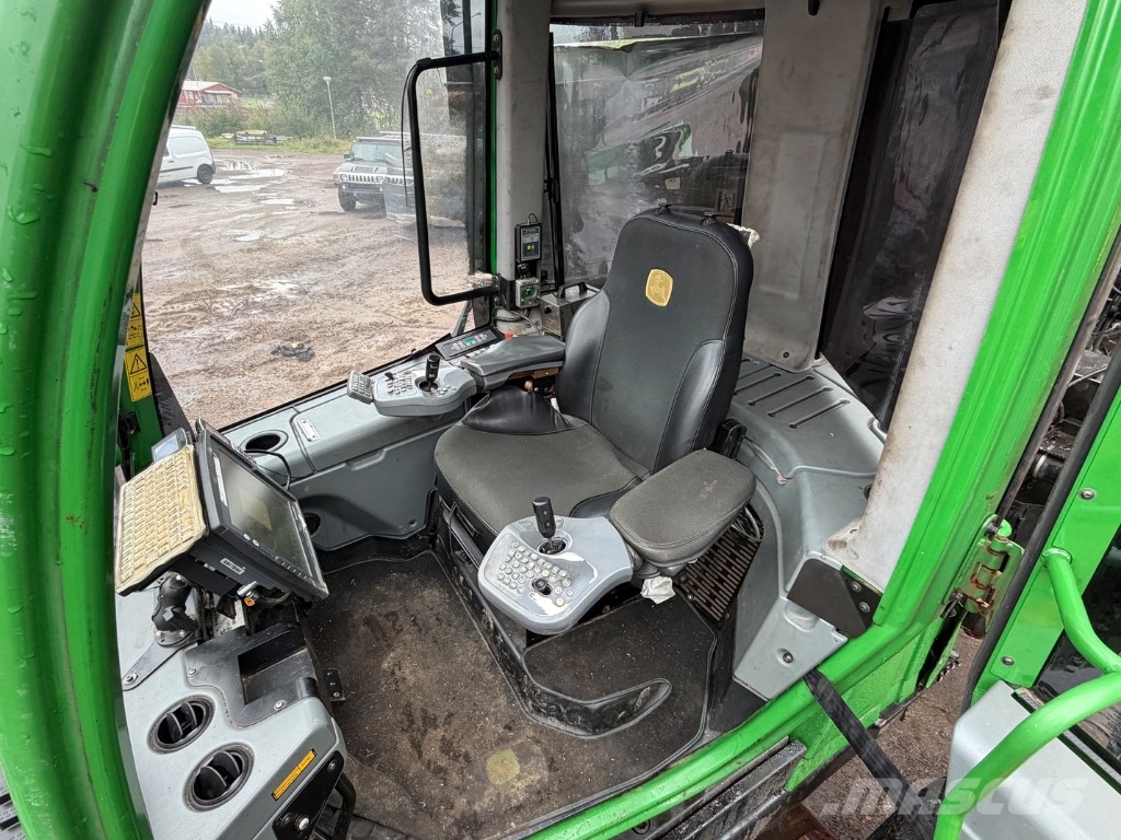 John Deere 1210 E Forvarderi