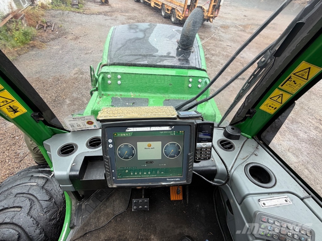 John Deere 1210 E Forvarderi