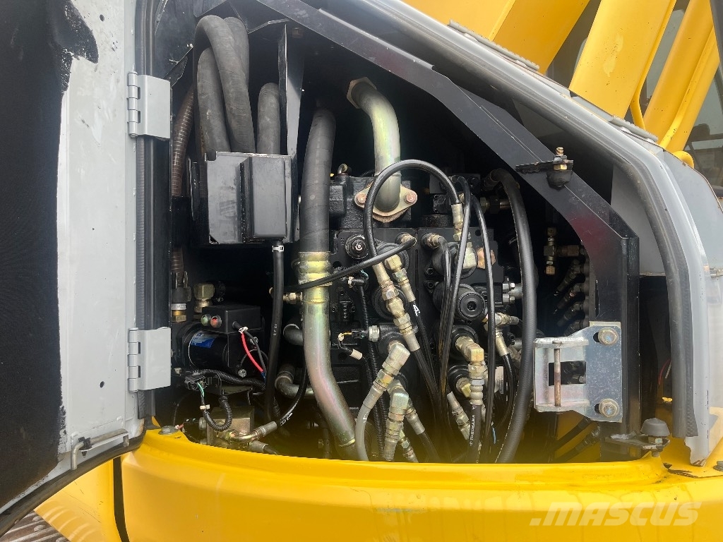 New Holland E 235 B SR / Pyörittäjä, Kauha, Rasvari Crawler excavators