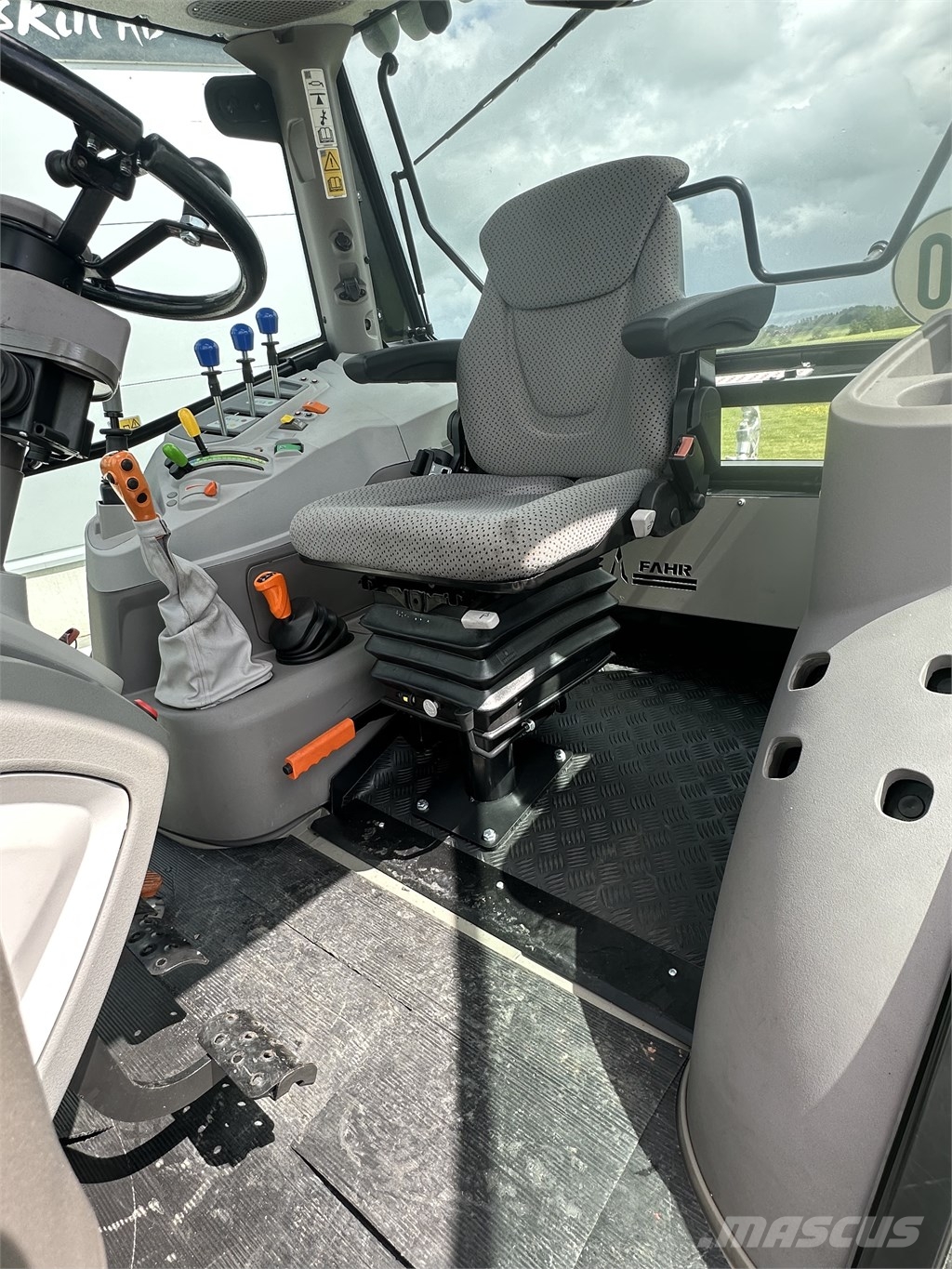 Deutz-Fahr 5105 Keyline Traktori
