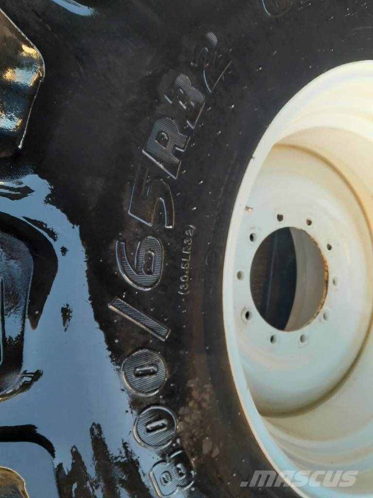 Goodyear Optitrac DT830 타이어, 휠 및 림