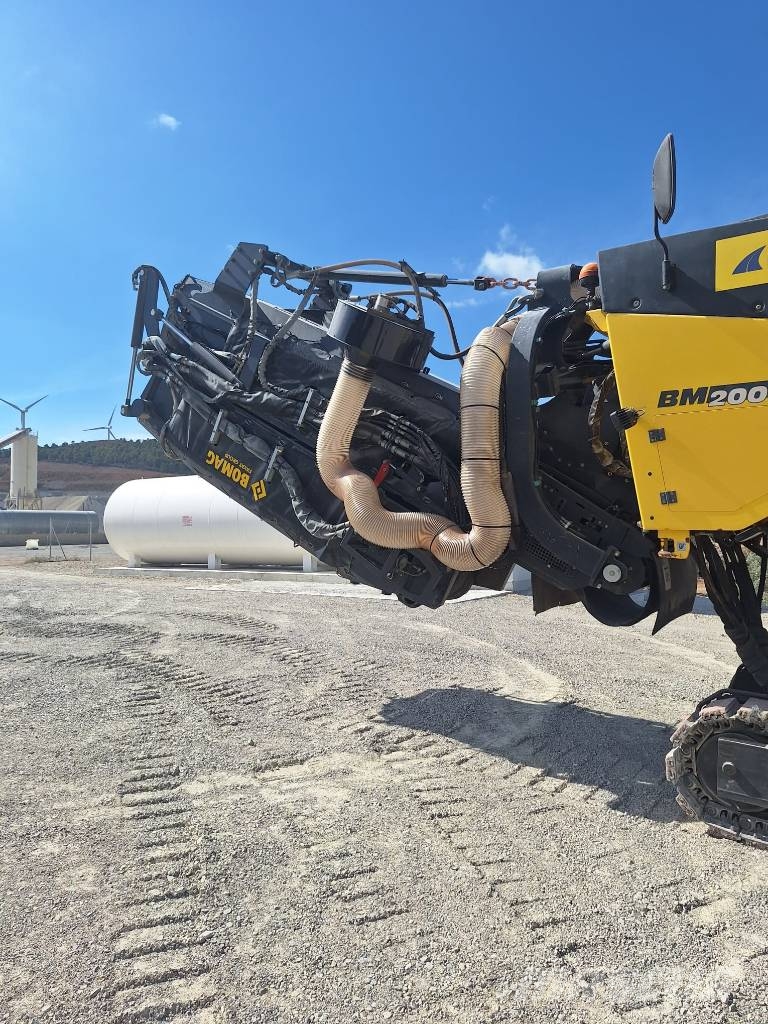 Bomag BM 2000/75 Freze za asfalt