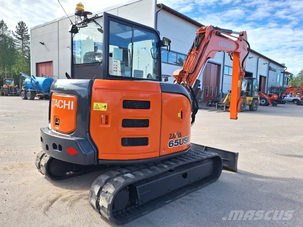 Hitachi ZX65USB-5 Mini bageri <7t