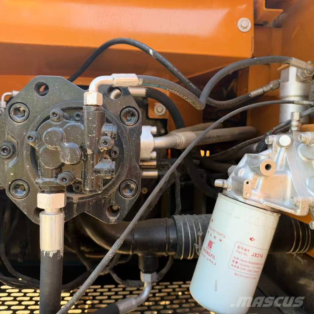 Sany SY 215 C Raupenbagger