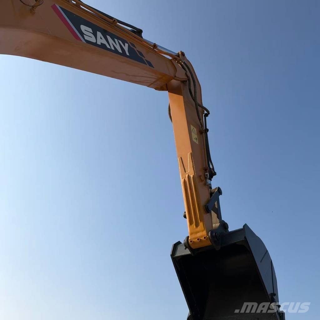 Sany SY 215 C Raupenbagger