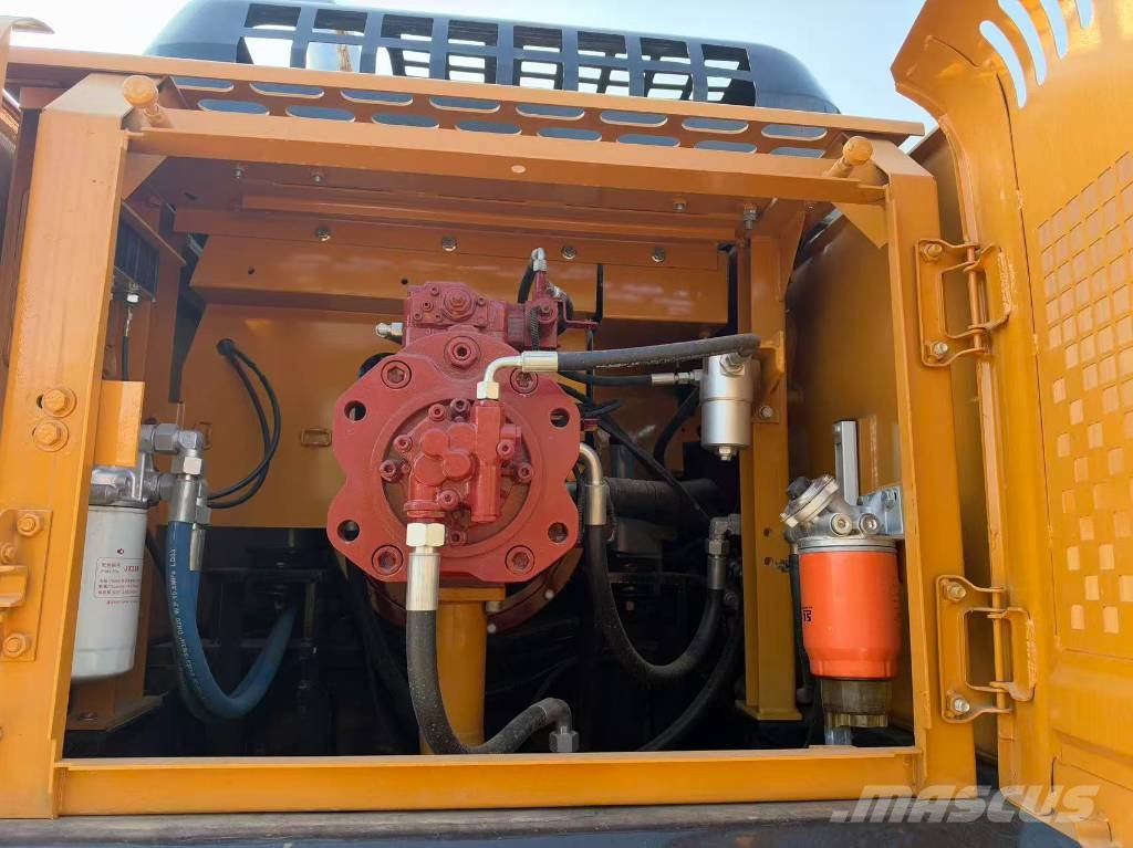 Sany SY 215 C Raupenbagger