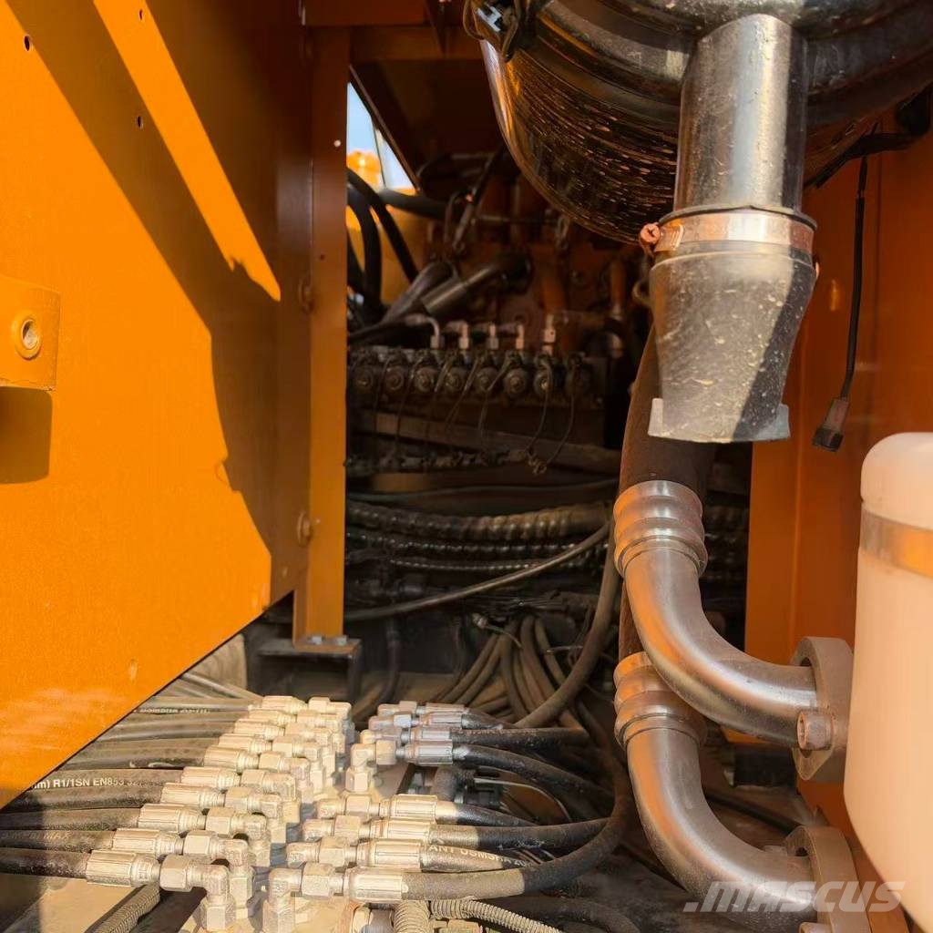 Sany SY 215 C Raupenbagger