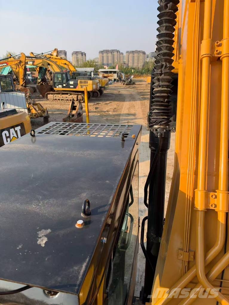 Sany SY 215 C Raupenbagger