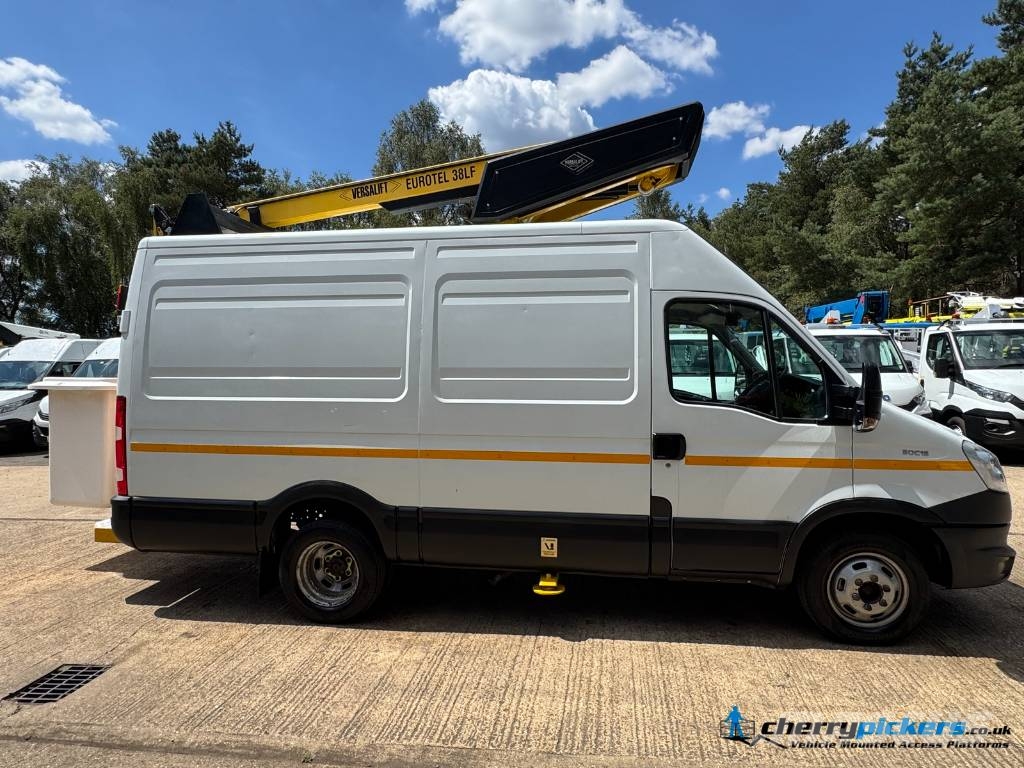 Iveco Daily Versalift ET38 Cherry Picker المنصات الهوائية المثبتة على شاحنة