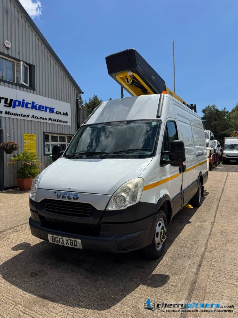 Iveco Daily Versalift ET38 Cherry Picker المنصات الهوائية المثبتة على شاحنة