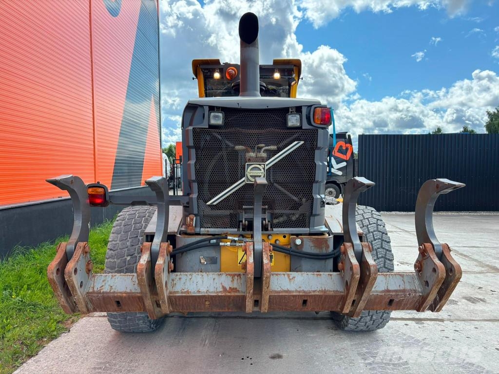 Volvo G960 AC / RIPPER / CE ! معدات تمهيد الطرق