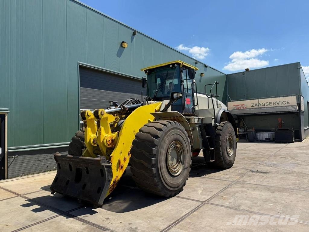 CAT 980 M لوادر بعجل