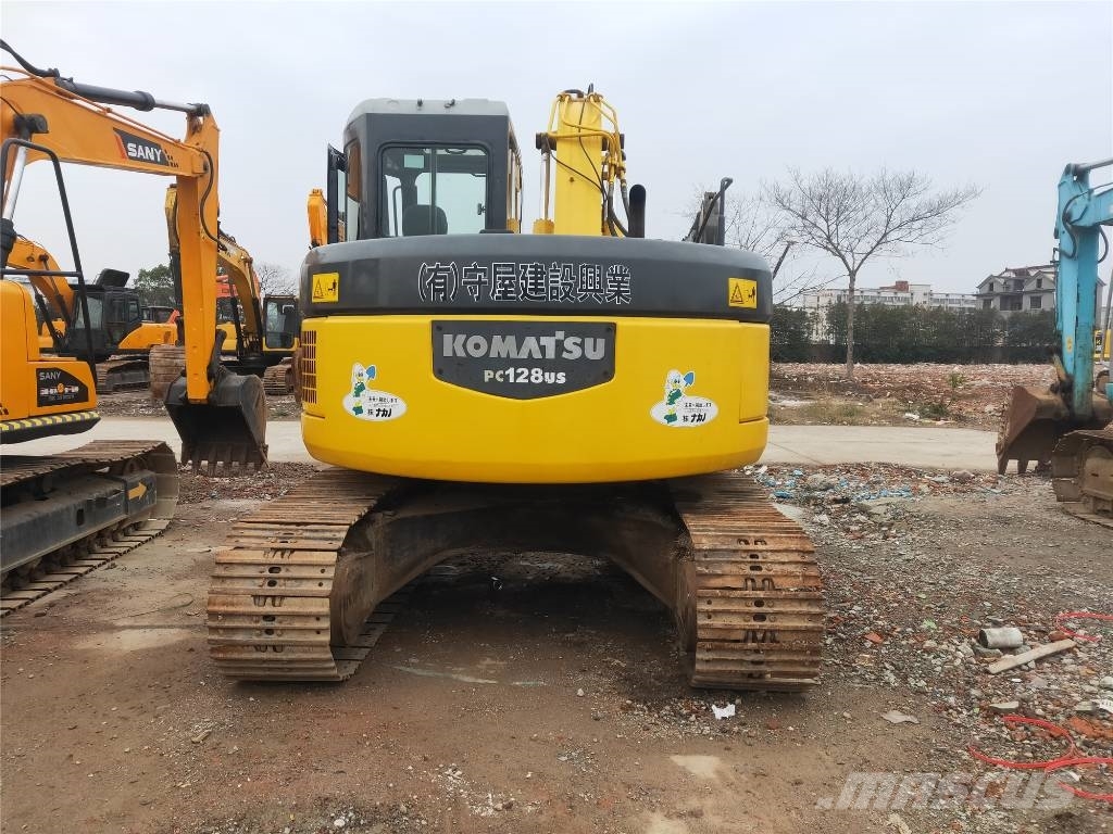Komatsu PC 128 US حفارات وسط 7 طن - 12 طن