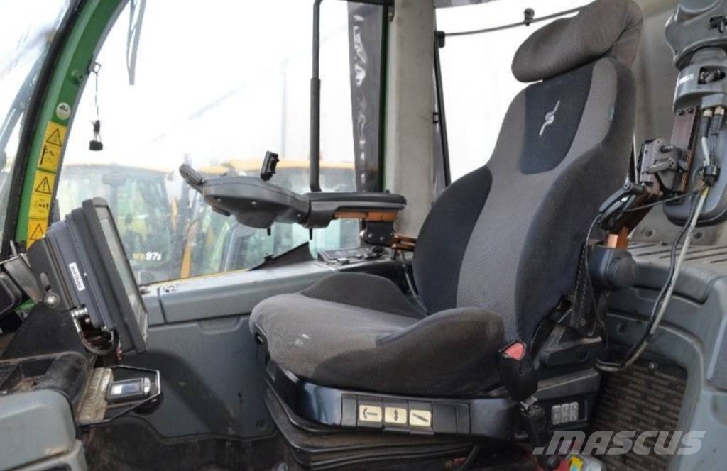 John Deere 1270 E Harwestery
