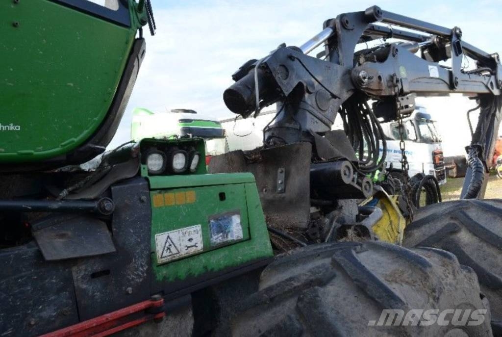John Deere 1270 E Harwestery