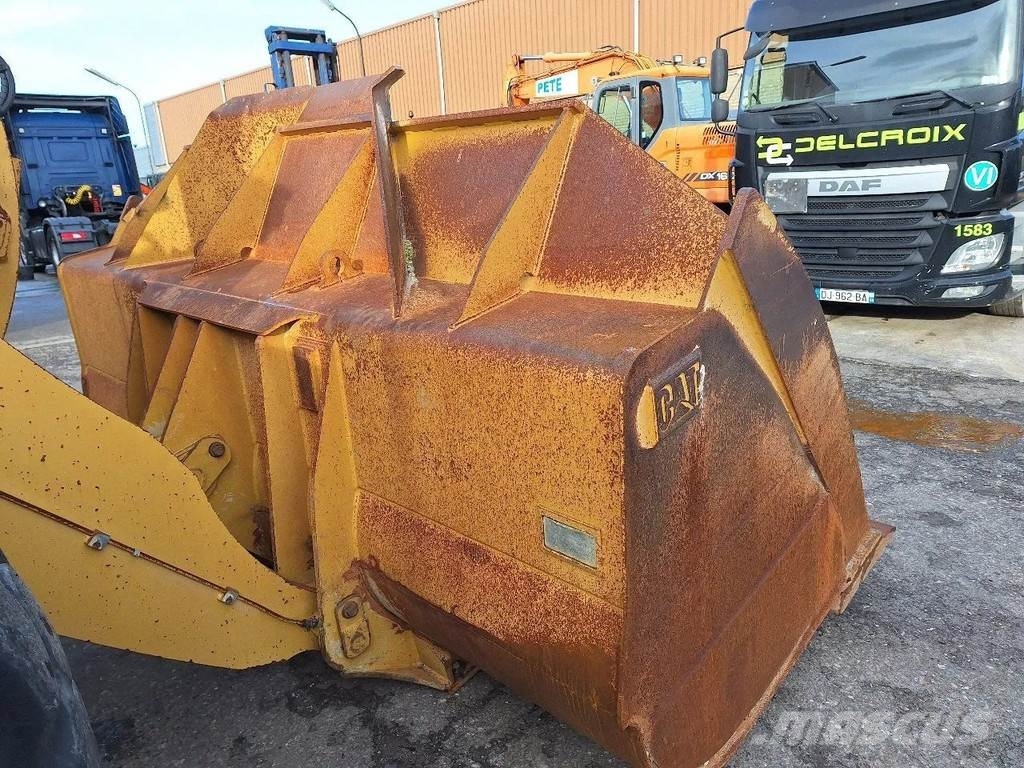 CAT 972M Met EPA 轮式装载机